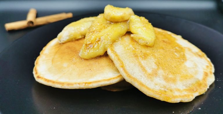 Pancakes con Salsa de Banano