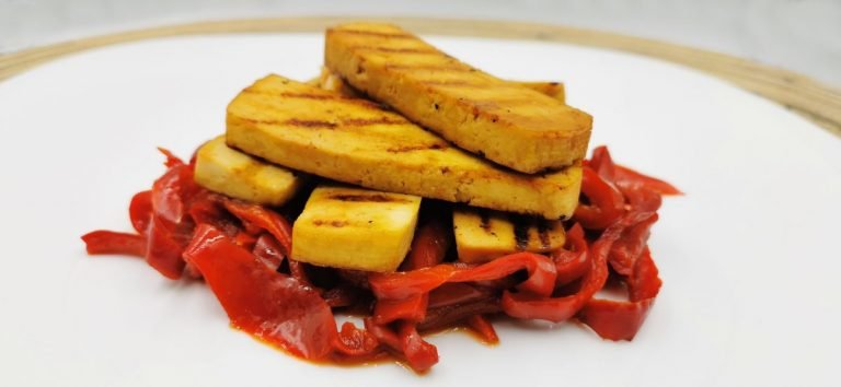Tofu Marinado en Salsa Agridulce de Chile Dulce